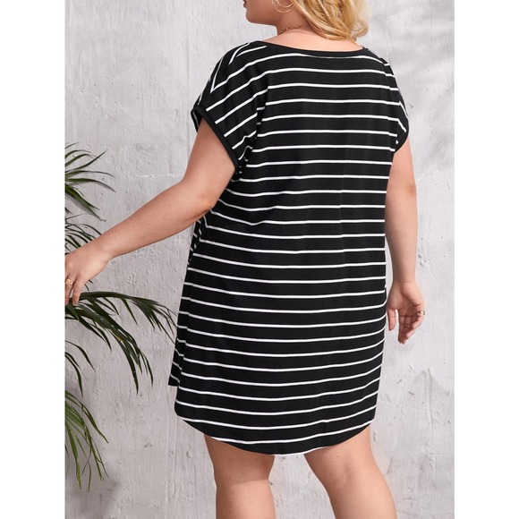 Maternity V neck Curved Hem Striped Dress - Picture 2 of 5